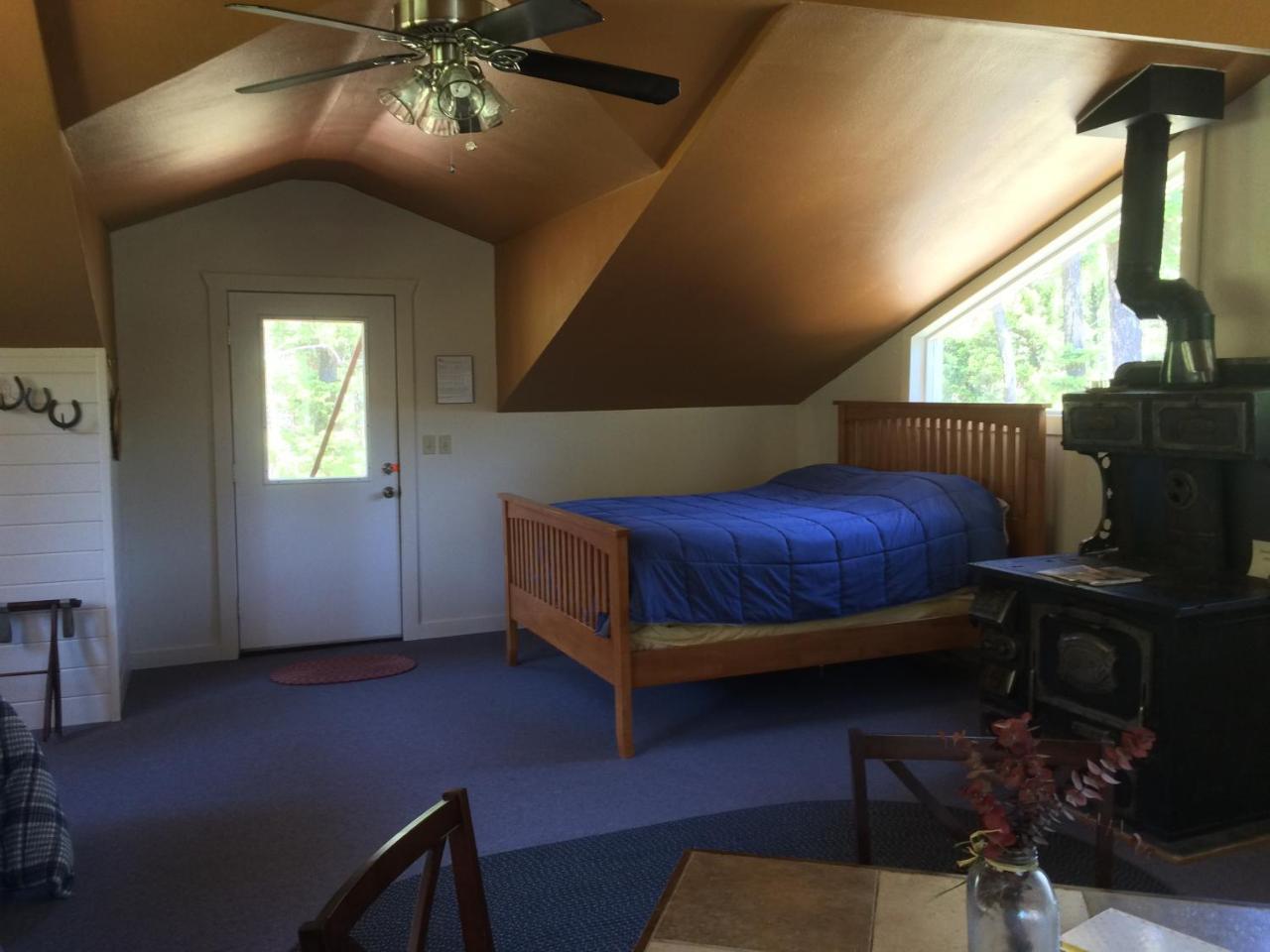 Boulder Creek Lodge Maxville Экстерьер фото